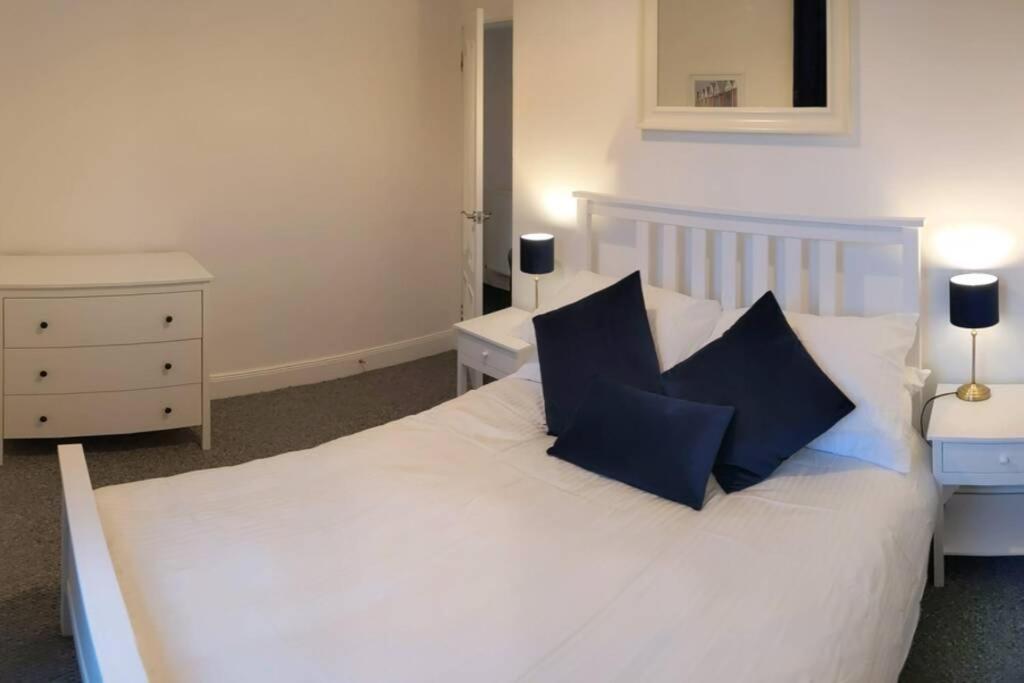 Glenfinnan - Two Bedroom Apartment 邓弗姆林 外观 照片