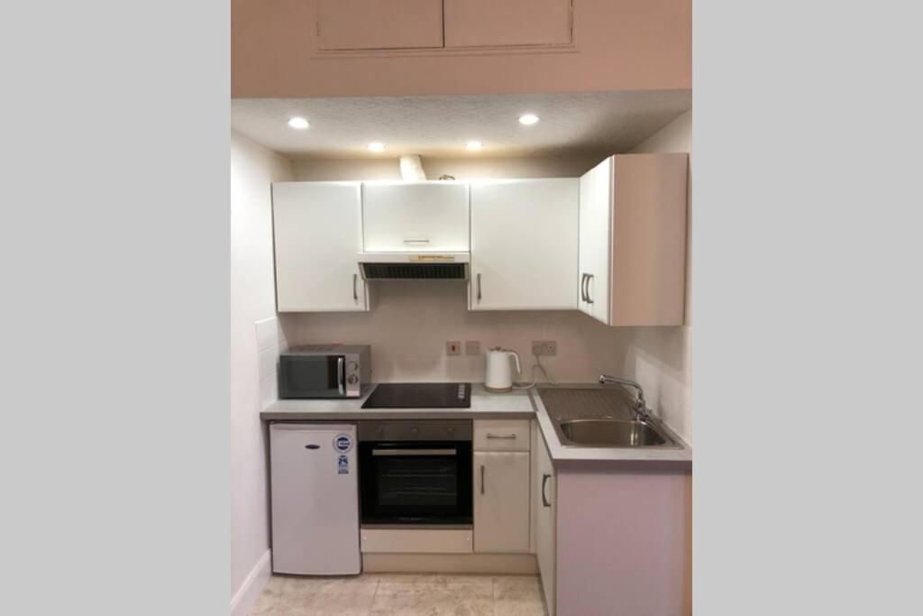 Glenfinnan - Two Bedroom Apartment 邓弗姆林 外观 照片