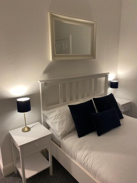 Glenfinnan - Two Bedroom Apartment 邓弗姆林 外观 照片